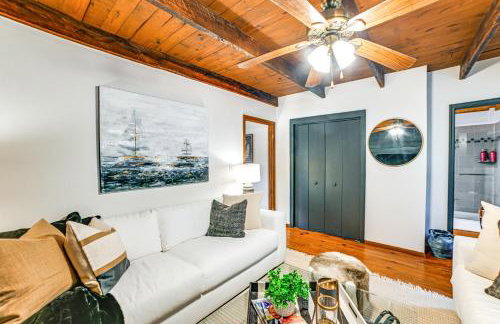 Lovely Gilbertsville Cabin with Patio, 4 Mi to Water - Foto 13