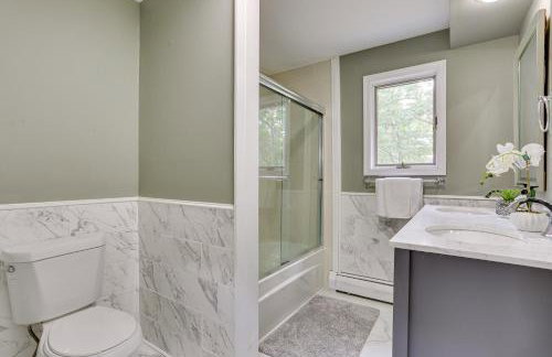 Bushkill Home with Access to Pools and Tennis Courts! - Photo 21