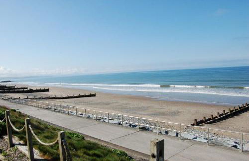 Dolphin Beach House In Tywyn - Photo 48