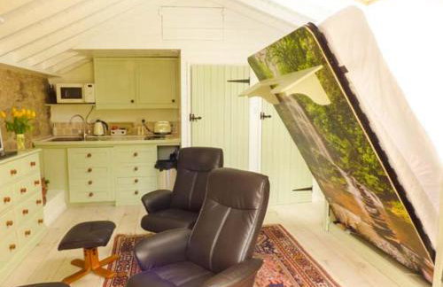 Beech View - Photo 3