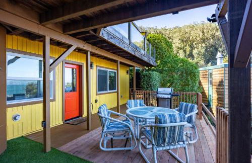 Small Home with Ocean View walk to Restaurants Brewery Shops Beach - Foto 4