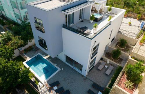 Luxury Villa Sun Stone heated pool & whirlpool - Foto 24