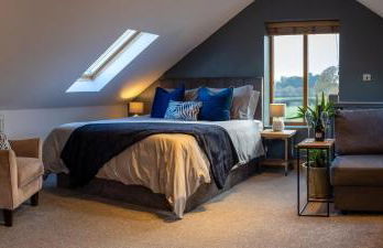 Stunning rural stay with idyllic views & great location - Photo 20