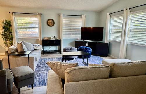 Family Escape - walk to beach near Mayo, TPC - Foto 1