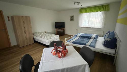 Schöne Zimmer mit gemeinsamer Nutzung von Bad, Toilette und Küche - Foto 5