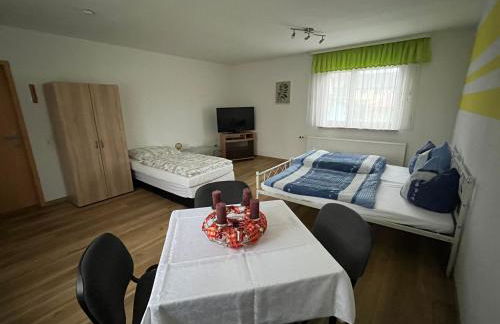 Schöne Zimmer mit gemeinsamer Nutzung von Bad, Toilette und Küche - Foto 5