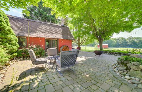 9 Mi to Boyne Resort! Farmhouse Near Town and Lake - Foto 2