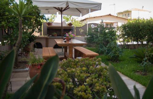 Maria's Rose Garden - Photo 37