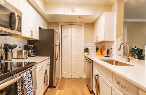 Boulevard Stays Cozy Suite Access to Pool Gym & Parking - Foto 8