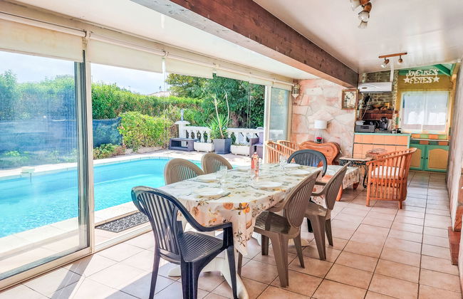 3 bedroom House in Solliès-Pont with private pool and garden - Photo 8