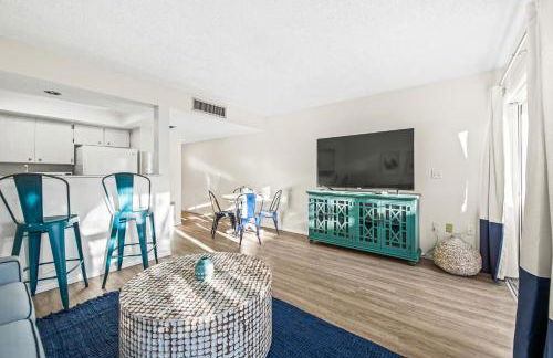 Coconuts Poolside #115 - Photo 8