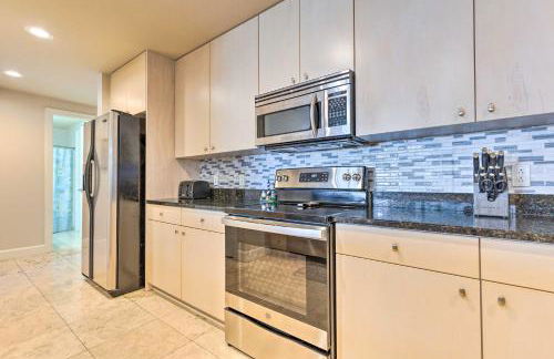 Spacious Biloxi Getaway with Pools and Beach Access! - Foto 12