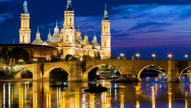 Traslado privado del aeropuerto de Zaragoza al centro de la ciudad de Zaragoza. - Foto 2