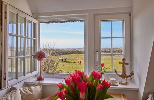 KEITUM unique POOL I VIEW I GARDEN - Photo 3