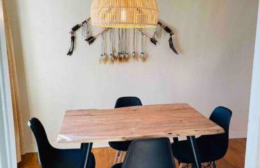 Vintage charm vacation home with modern comforts near Old Town - Foto 27