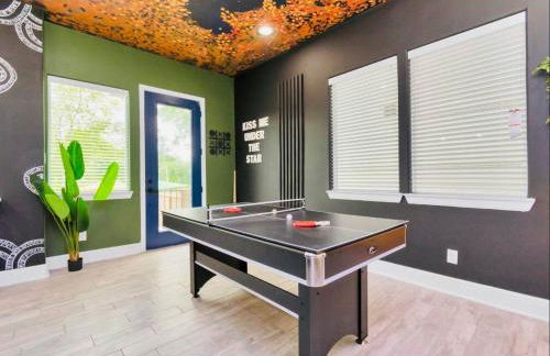 CAMP OUT - Big Backyard - 5mins To Downtown - Foto 18