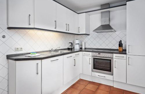 GUT KLETKAMP "Altes Backhaus" - Freistehendes Landhaus mit 7 Schlafzimmern I Kamin I Garten & Terrasse I 15 Min zur Ostsee I Parkplätze I Hundefreundlich I Bar I WLAN - Foto 10