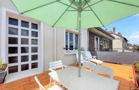 La Terrasse de Béatrice, parking gratuit & clim - Foto 2