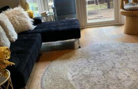 Three Bedroom Apartment by Beautiful Park - Photo 12