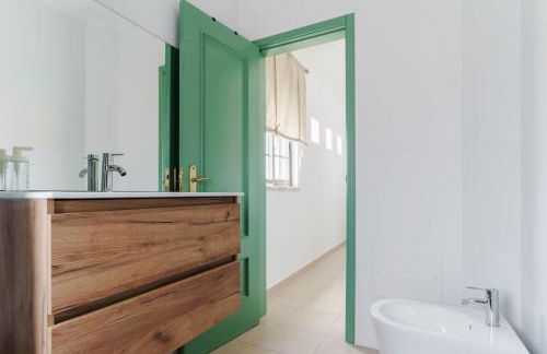 Green Breeze Escape by Lisbeyond - Photo 40