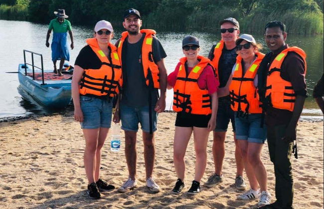 Passeio privado de barco pelos manguezais de Pottuvil - Foto 2