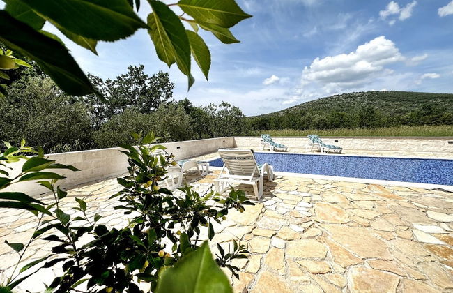 Mia - With Pool - A1 - Photo 15