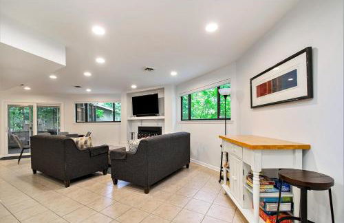 The Tulip Tree House - Photo 2