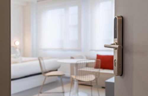 Confort y Ubicación en Madrid - Santero Suites - Photo 30