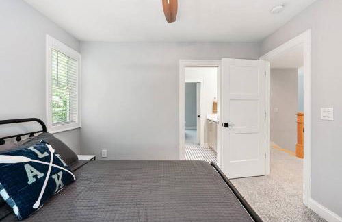 New Home, Dock, Home Theatre Projector, Hot Tub, Fire Pit, Kayaks - Foto 36