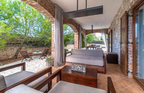 Nice Home In Cabrunici With Wifi - Foto 8