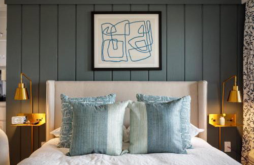 Glen Arbor Riverfront Retreat Steps to Beach! - Foto 5