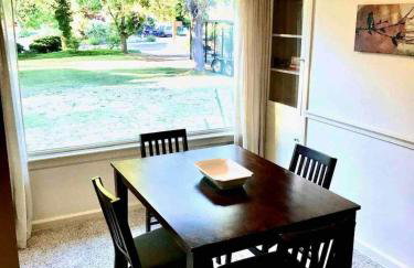 Medford Home And 2 Condos With Pool - Photo 50