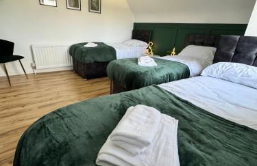 Sleeps 8 3 BED Parking NEC JLR NIA Airport - Foto 13