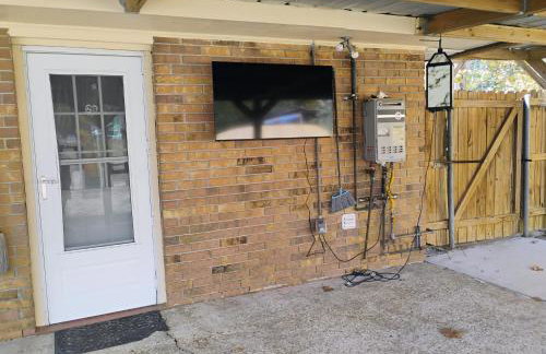 The Denham Springs Esape- Pool, Comfort & Charm - Foto 35