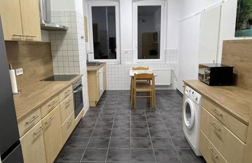 Geräumige 160 qm Wohnung für 9-11 Personen in der Stadtmitte - Foto 10