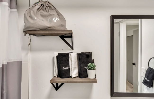 Charming 2BR w King Queen Close to SLC - Foto 27