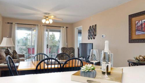 Retreat @ the Hills w/ Pets and Game Room - Foto 2