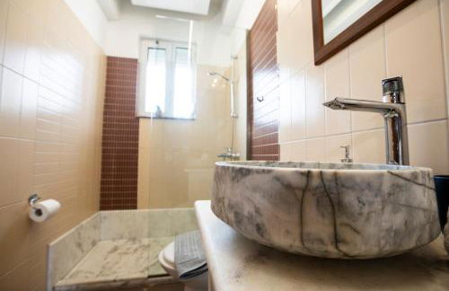 Seascape Village - Spacious 3-Bed Apartment with Private Garden and Parking - Foto 16