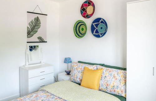 #09 Stylish 2 bed Apart - Sleep 5 - fast Wi-fi - BHX NEC- " Perfect for Contractors and Families - Free Parking" - Foto 18