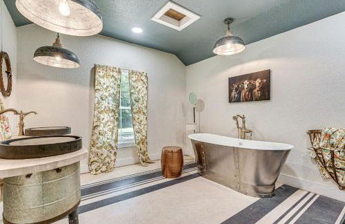 Benton Harbor Home 3 Mi to Beach Grill and Yard - Foto 13