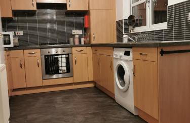 Sun Gardens Retreat- can sleep 10 with 4 Double Beds & 2 sofa beds - Foto 11