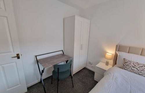 Charming 3Bed House in Strood - Foto 13