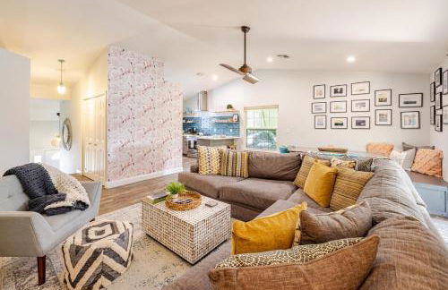 Waterfront Home Just Minutes To Beach - Photo 15