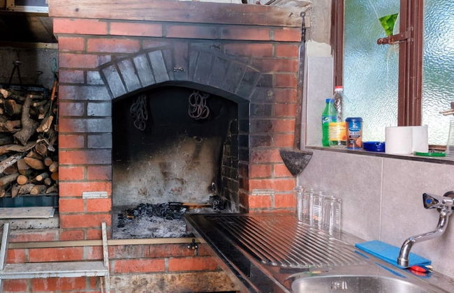 Newly Furnished apt w. Patio,parking & Fireplace - Photo 4