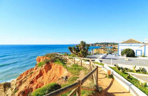 Modern Ocean, Garden & Pool view Condo by BeCherish - Foto 45