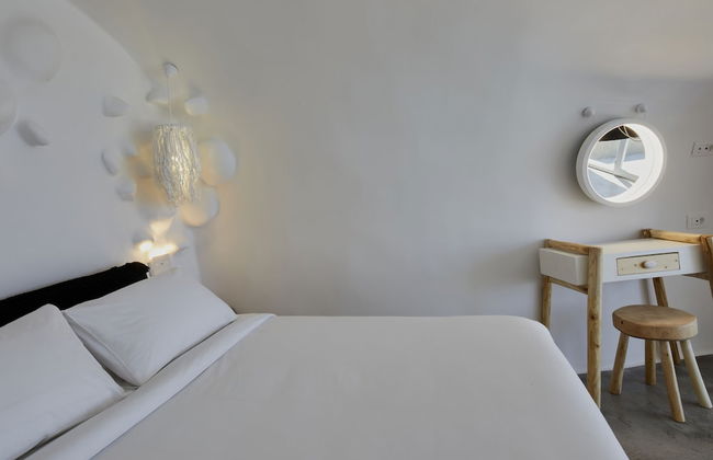 Theano Cave Suites & Villas - Photo 23