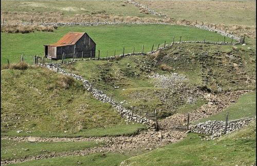 Wales' Highest Village - The Chartist Cottage - Trefil - Photo 22