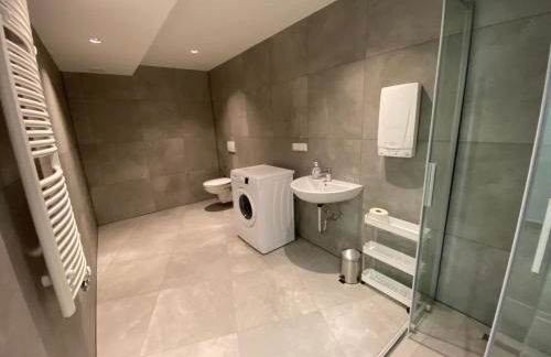 CityChalet Business Apartments - Workers welcome! - Free Parking - Fast WIFI - Smart TV - WM - Photo 17