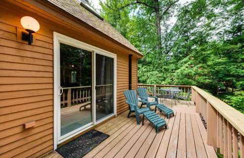 Bartlett Vacation Rental with Wraparound Deck! - Photo 2