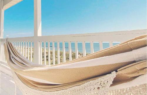 Sojourn The Lighthouse Beach Front Resort Villa - Photo 10